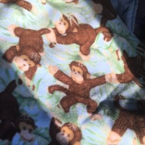 16 x 60 polar fleece with monkeys
